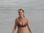 Bikini Body of Heather Graham is flawless even at 43