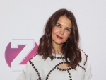 Katie Holmes shows off new hairstyle
