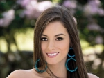 Paulina Vega Profile and Pictures