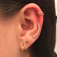 16 Ways to Wear Multiple Earrings