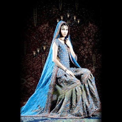 Model Vaneeza Ahmed Gharara Dress