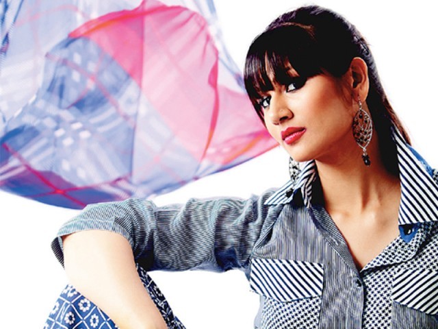 Latest Nisha Lawn Design Latest Nisha Lawn Design