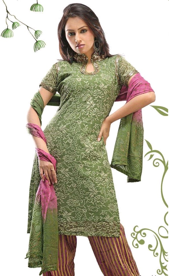 Pakistani embroidered salwar kameez