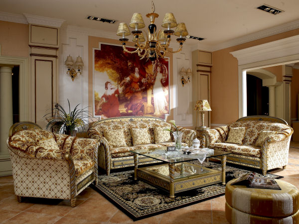 Classical European Living Room Design with Creamy Color