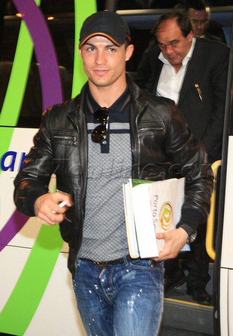 USA ONLY Cristiano Ronaldo and his agent Jorge Mendes seen at the airport with Yildirim Demiroren USA ONLY Cristiano Ronaldo and his agent Jorge Mendes seen at the airport with Yildirim Demiroren