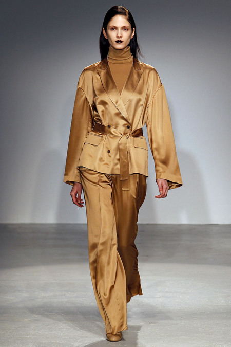Paris Fashion Week Fall 2013 RTW Veronique Branquinho