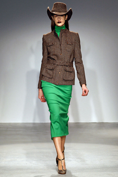 Paris Fashion Week Fall 2013 RTW Veronique Branquinho