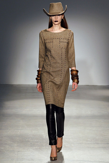 Paris Fashion Week Fall 2013 RTW Veronique Branquinho