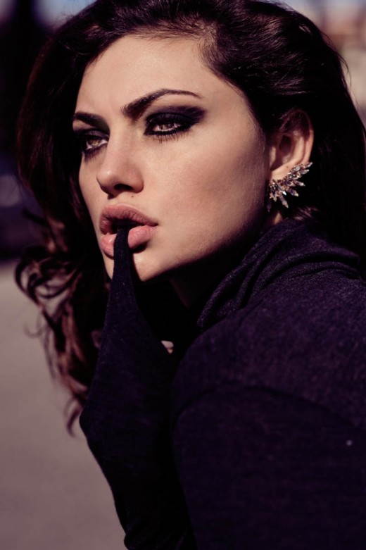 Phoebe Tonkin Posses for Zanita Morgan