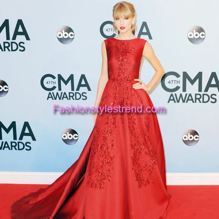 Hollywood Pop Singer Taylor Swift