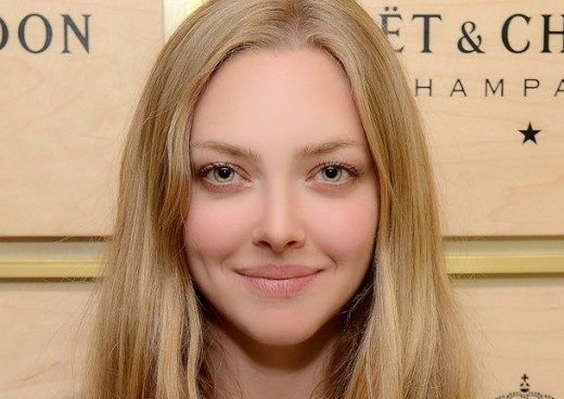 Amanda Seyfried hot Pics