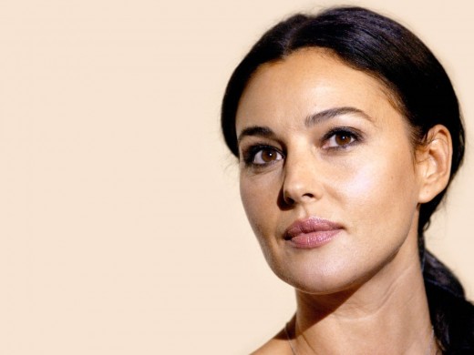 Beautiful Actress Monica Bellucci Pictures