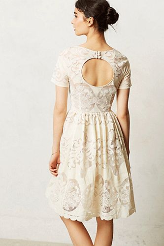 15 Rad Wedding Dresses That Make A Case For The Quick Change