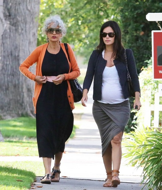 Rachel Bilson Is Making Pregnancy Look Way Too Easy