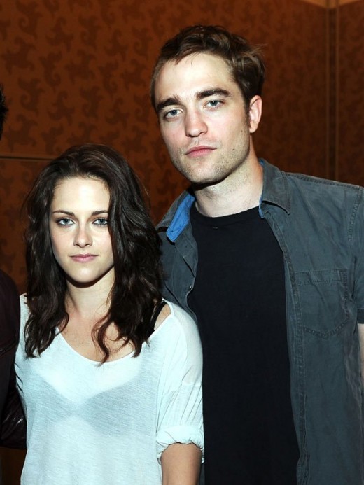 Robert Pattinson & Kristen Stewart To attends Hollywood Film Awards 2014
