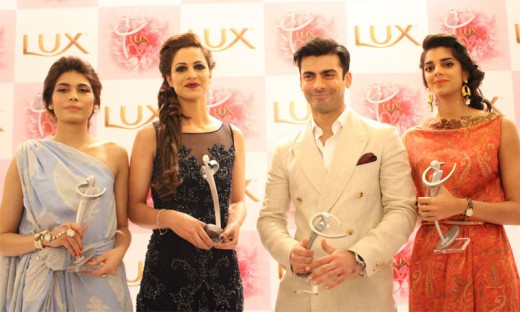 LUX Showbiz Awards Show 2014 Pictures