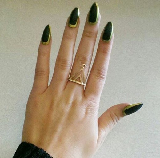 Claw Nails