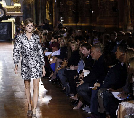 Paris Fashion Week 2015 Models Catwalk Pictures Paris Fashion Week 2015 Models Catwalk Pictures