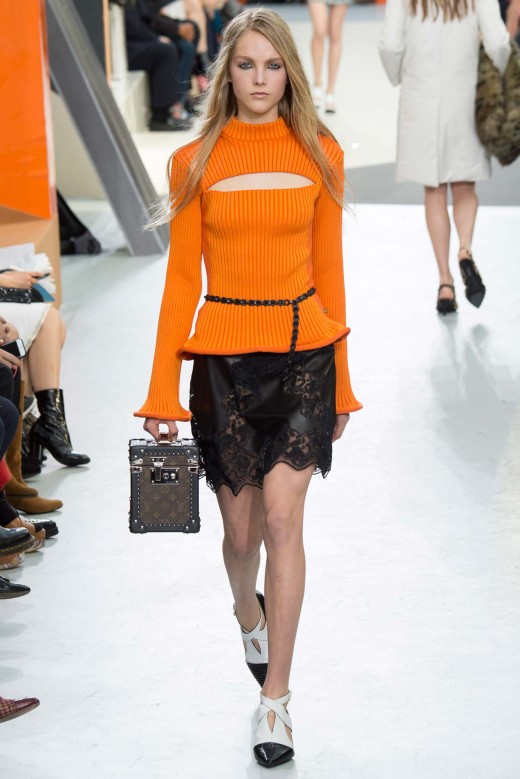 orange-runway-looks-from-fall-04-louis-vuitton