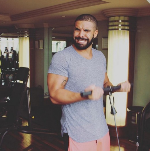 drake-looks-incredibly-buff-in-new-workout-photos-01