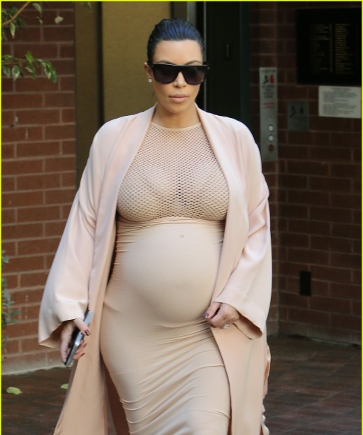 kim-kardashian-ready-pop-doctor-appointment-03