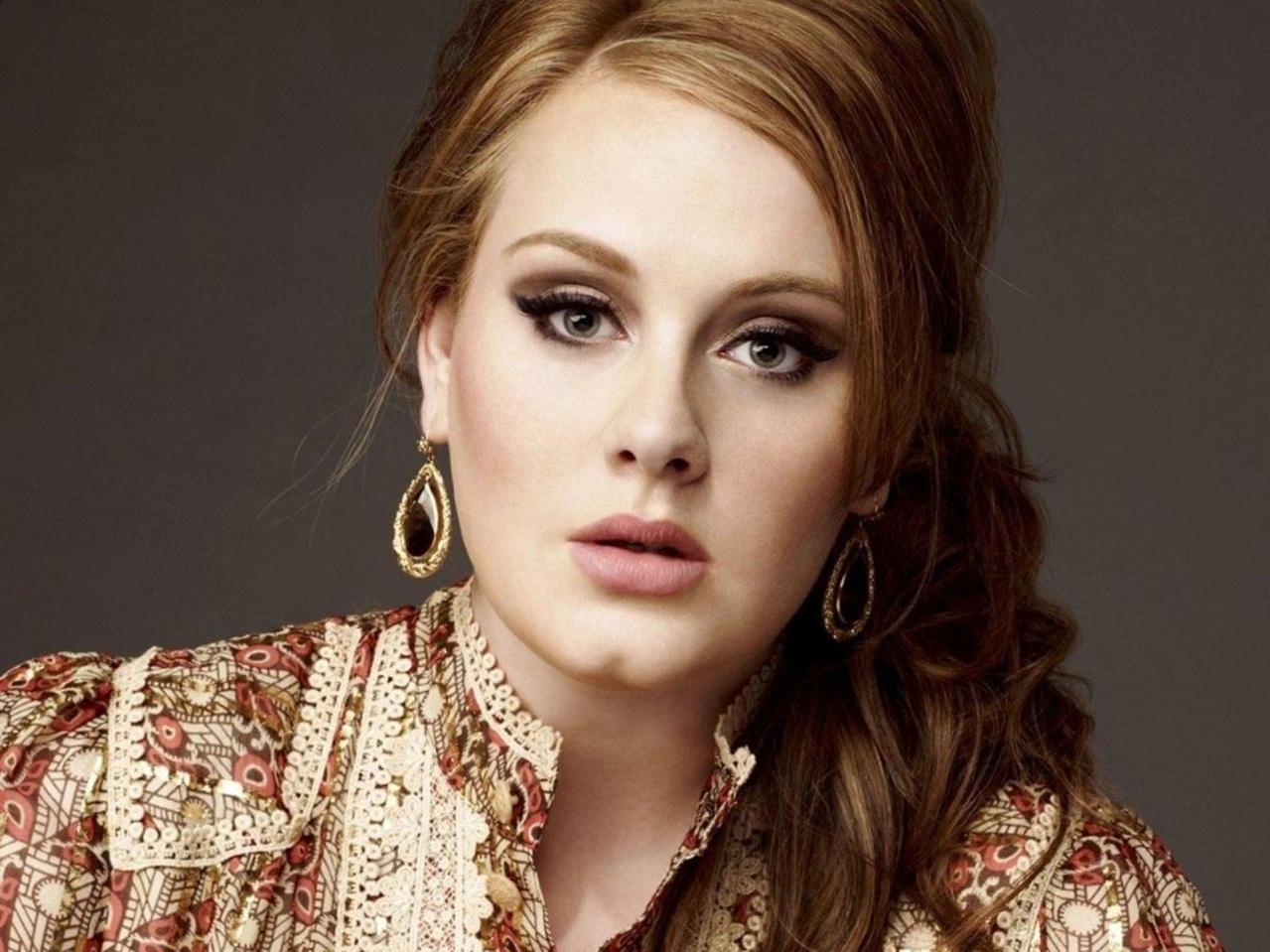 Adele Hot Pictures
