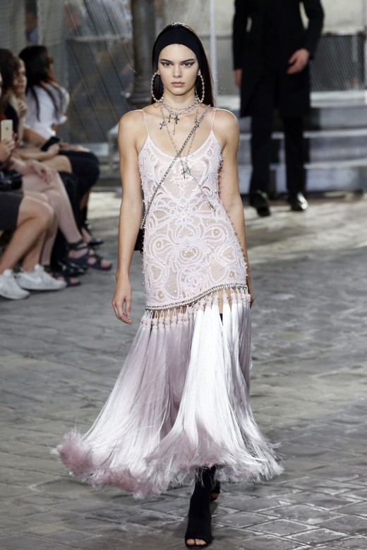 Kendall Jenner's Runway Evolution in Pictures (13) Kendall Jenner's Runway Evolution in Pictures (13)