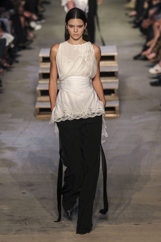 Kendall Jenner's Runway Evolution in Pictures (15) Kendall Jenner's Runway Evolution in Pictures (15)