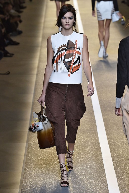 Kendall Jenner's Runway Evolution in Pictures (5) Kendall Jenner's Runway Evolution in Pictures (5)