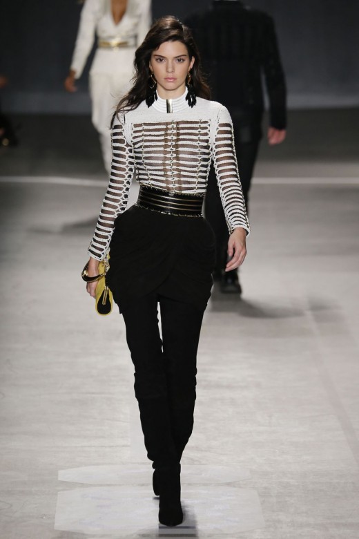 Kendall Jenner's Runway Evolution in Pictures (8) Kendall Jenner's Runway Evolution in Pictures (8)