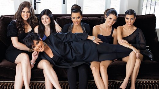 Kardashian Sisters all Gather at Hospital for Lamar Odom Birthday Party-lead4