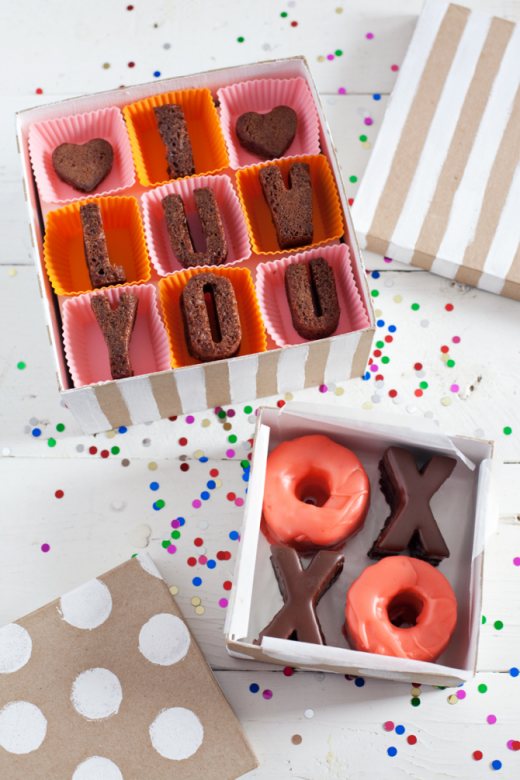 Homemade Valentine's Day Treat Boxes