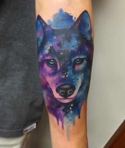 05-dame_des_chats-arm-wolf-galaxy-tattoo