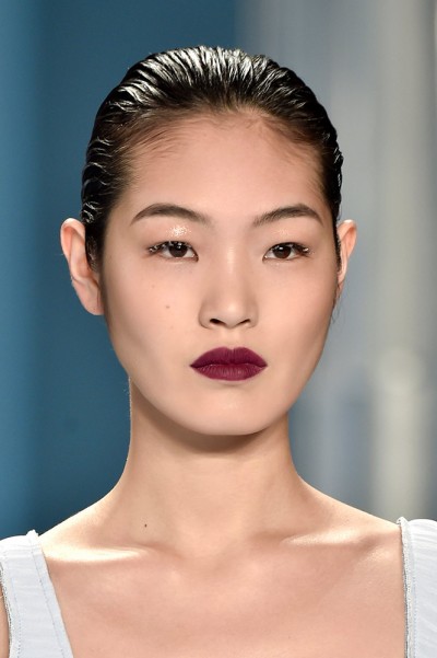 carolina-herrera-fall-2015-glitter-lashes