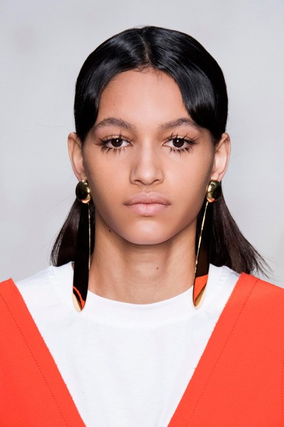 marni-spring-2016-uneven-lashes-mascara