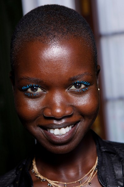 martin-grant-spring-2015-blue-mascara