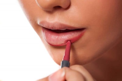 6 Lipstick Hacks for Beginners