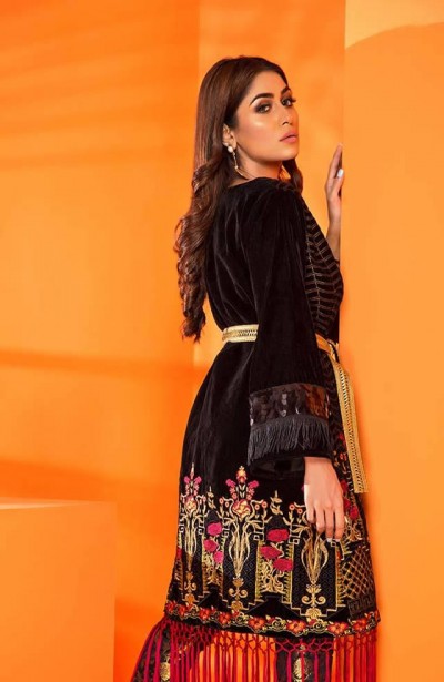 Al-Zohaib-Embroidered-Velvet-dresses-13 Al-Zohaib-Embroidered-Velvet-dresses-13