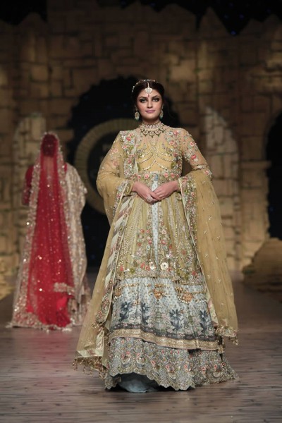 Anaya-by-Kiran-Chaudhry-party-dresses